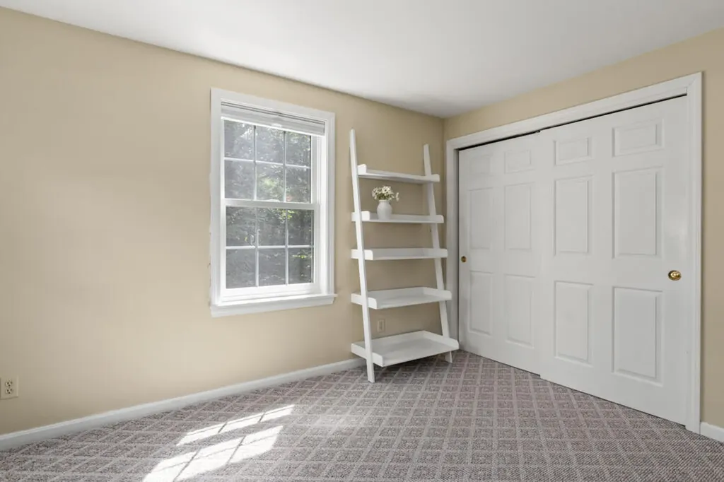 154 Applecrest Drive Yarmouth ME 04096