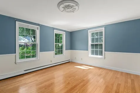 154 Applecrest Drive Yarmouth ME 04096