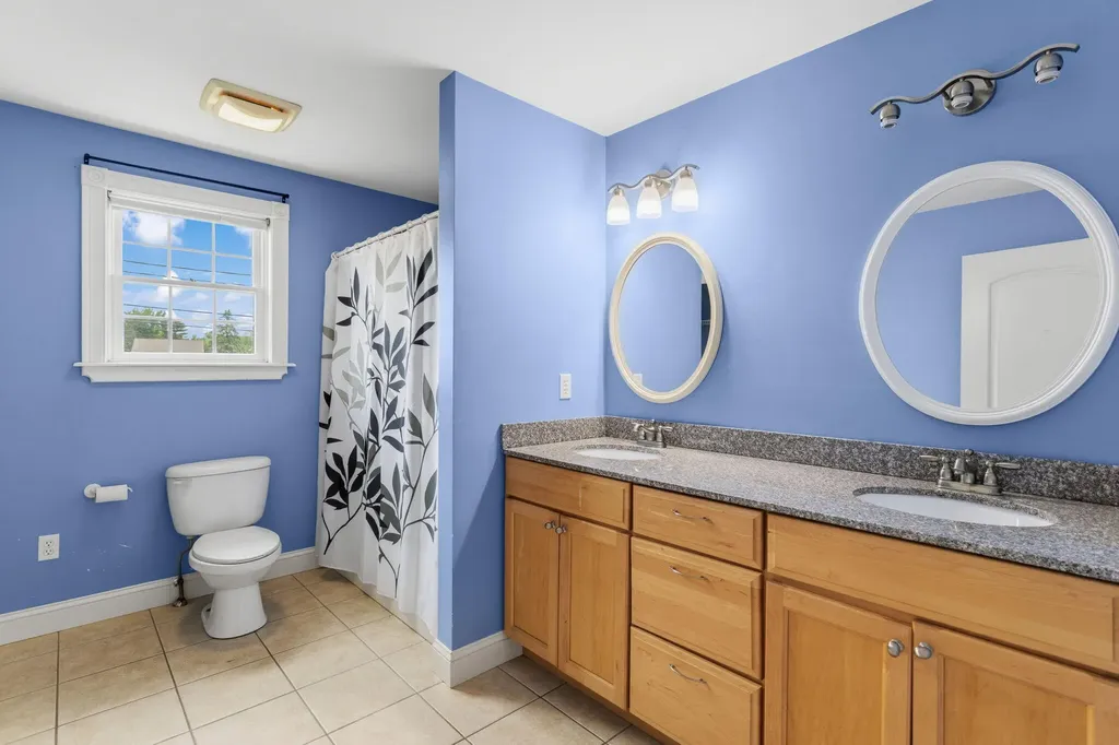 1139 Post Road Wells ME 04090