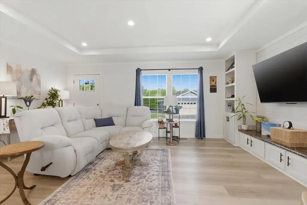 22 Sunset Lane Turner ME 04282