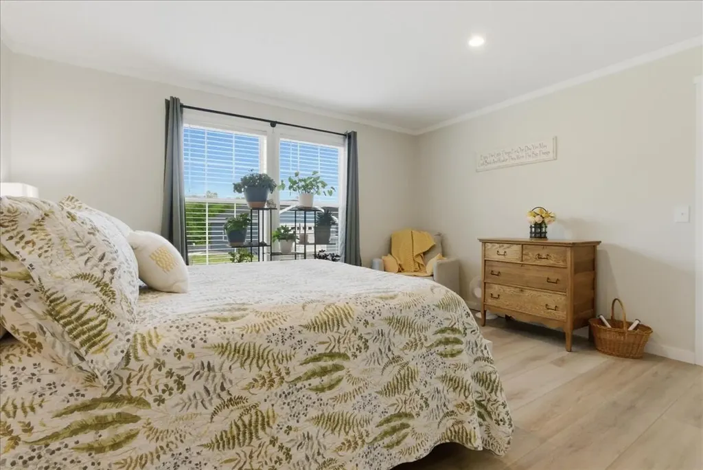 22 Sunset Lane Turner ME 04282