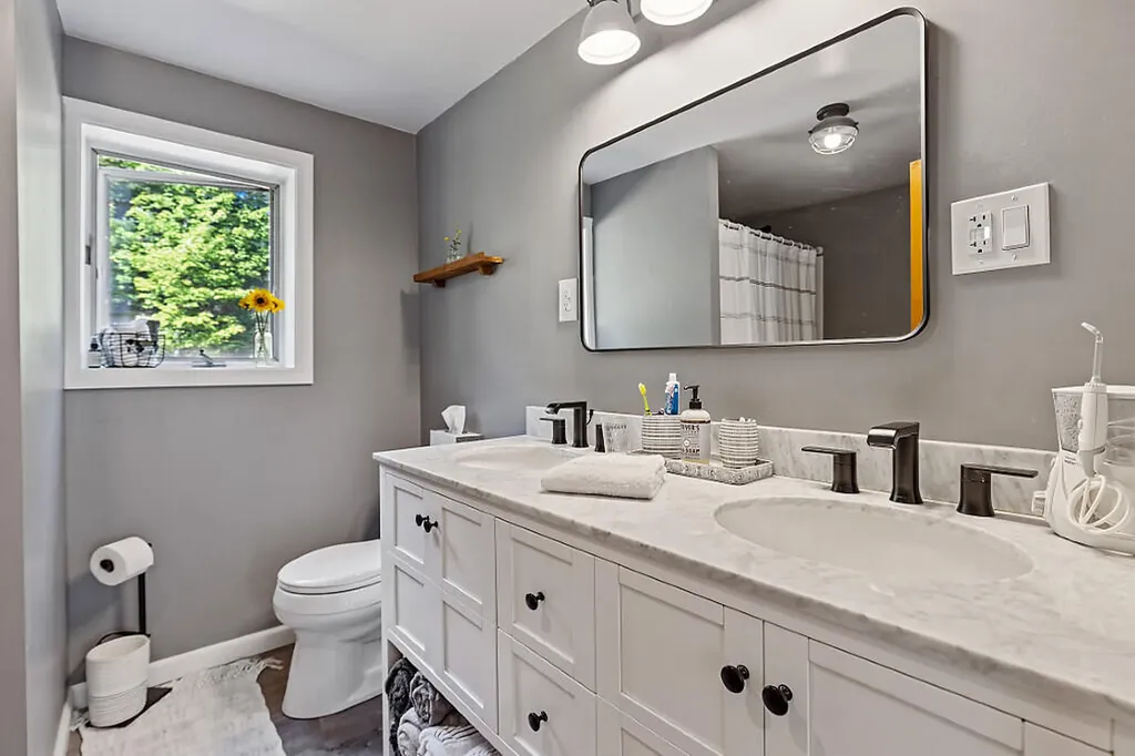 256 E Benton Road Albion ME 04910