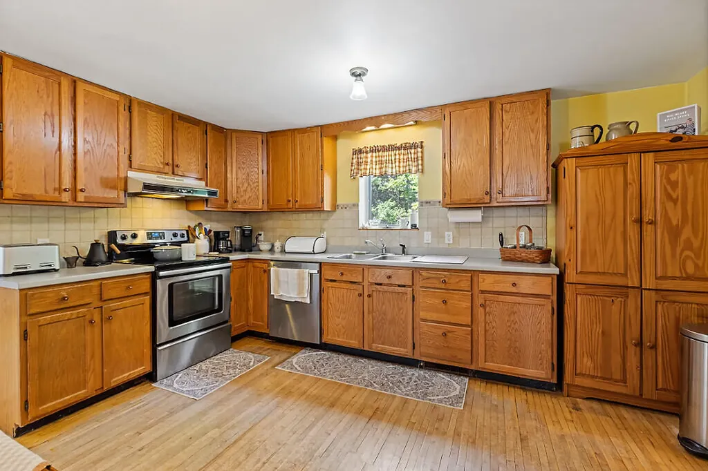 256 E Benton Road Albion ME 04910
