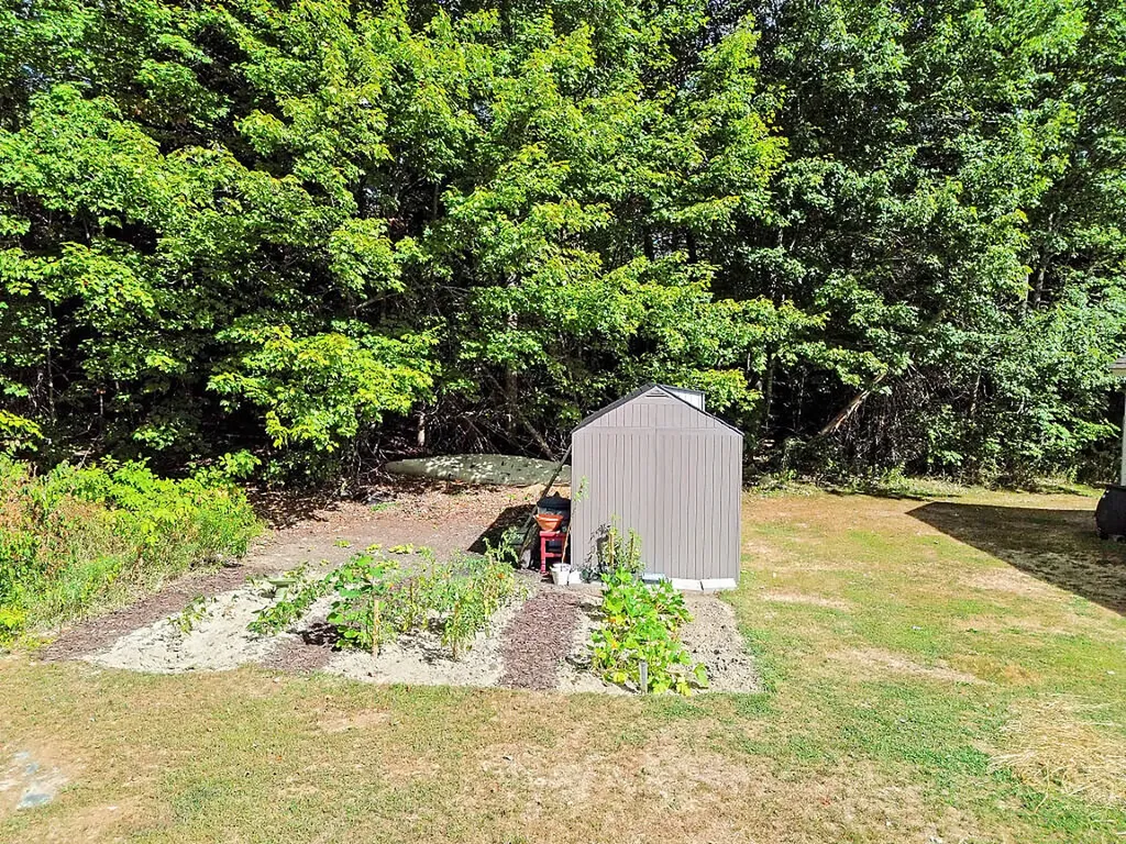 256 E Benton Road Albion ME 04910