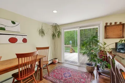302 Foreside Road Topsham ME 04086