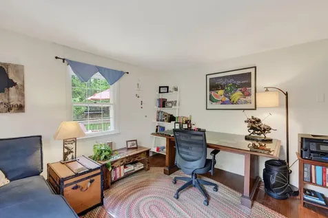 302 Foreside Road Topsham ME 04086