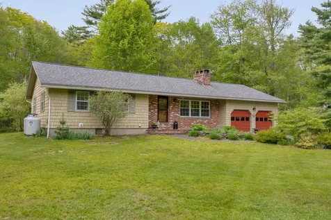 302 Foreside Road Topsham ME 04086