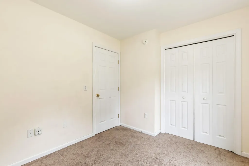 10 Briarwood Drive New Gloucester ME 04260