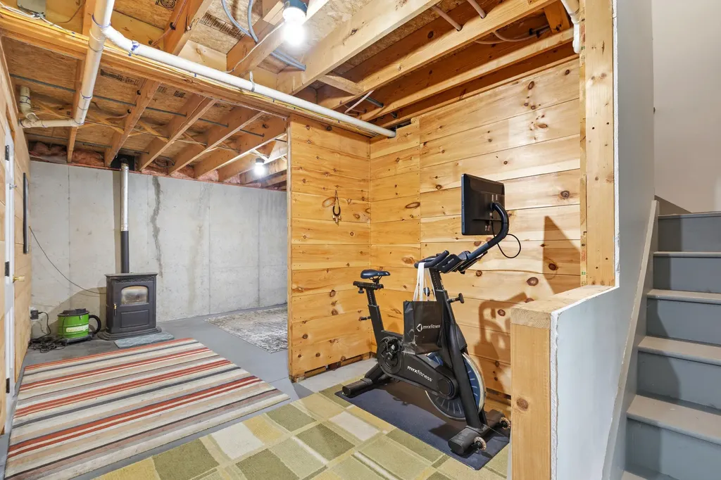 10 Briarwood Drive New Gloucester ME 04260