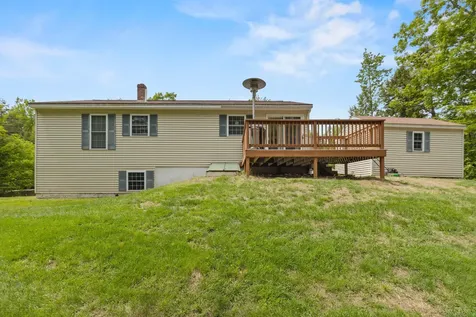 10 Briarwood Drive New Gloucester ME 04260