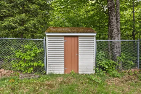 10 Briarwood Drive New Gloucester ME 04260
