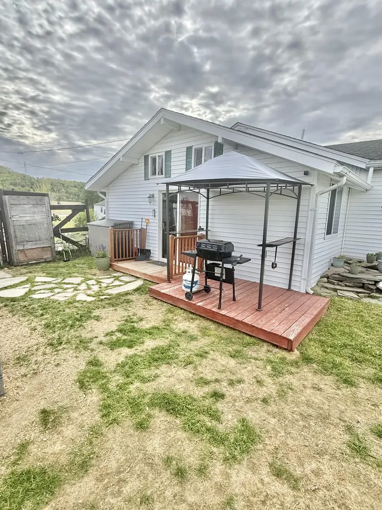 48 Notre Dame Road Grand Isle ME 04746