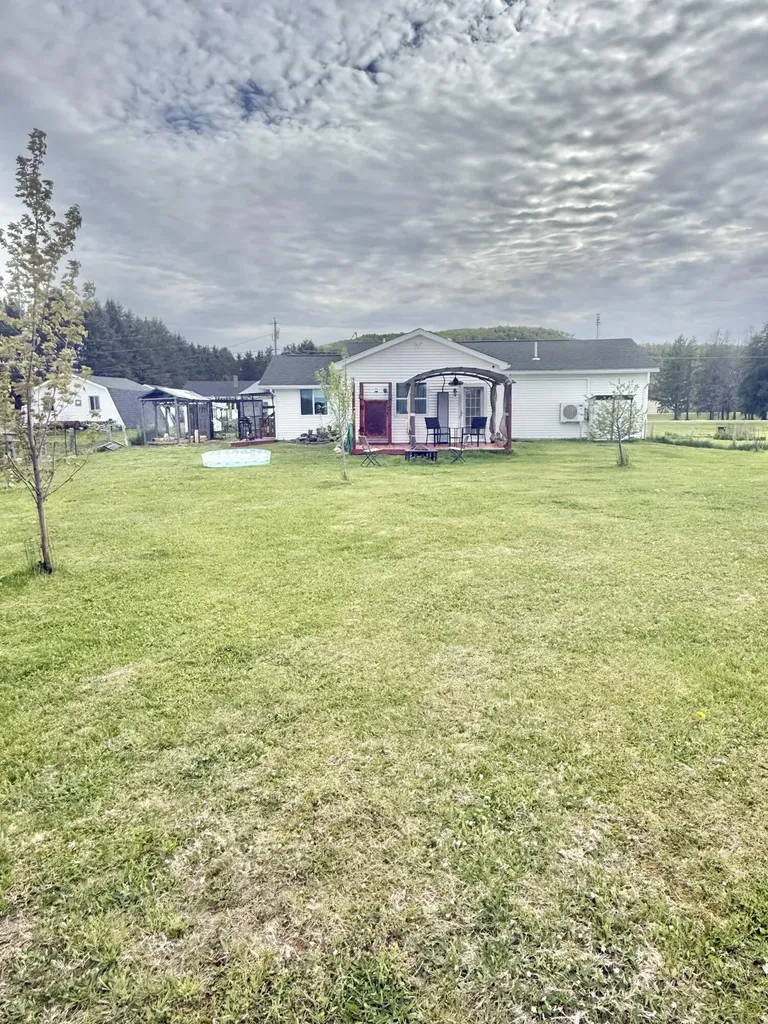 48 Notre Dame Road Grand Isle ME 04746
