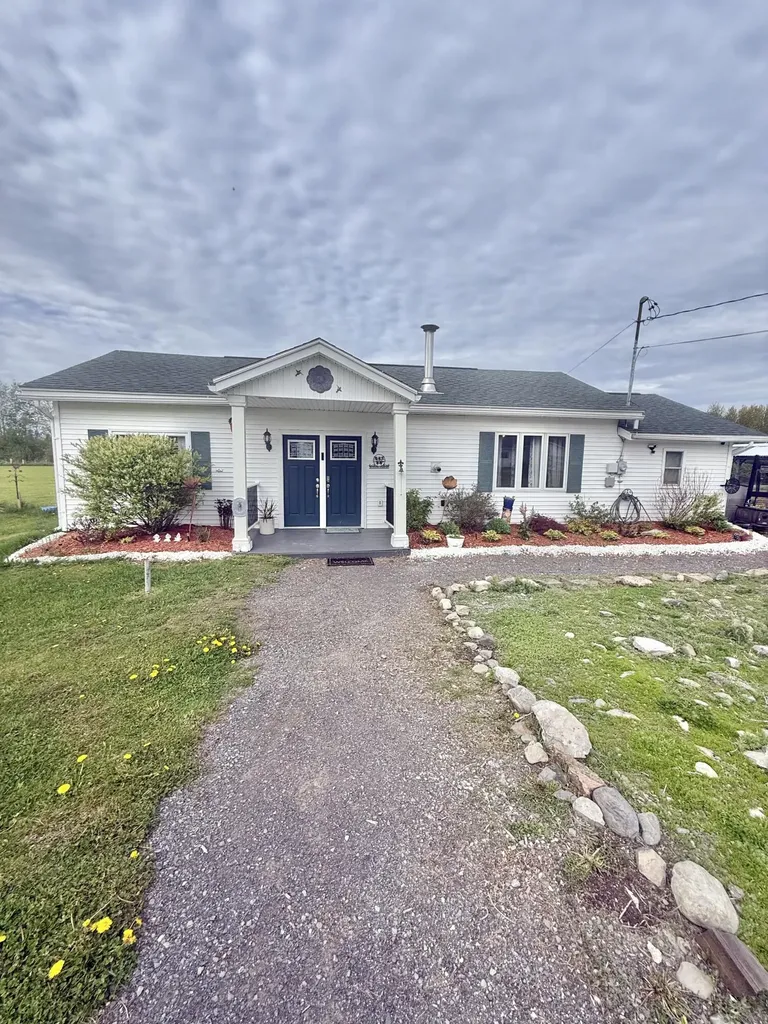 48 Notre Dame Road Grand Isle ME 04746