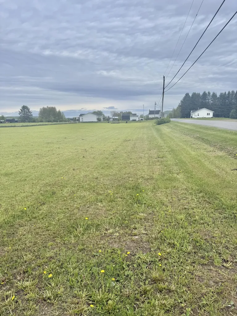 48 Notre Dame Road Grand Isle ME 04746