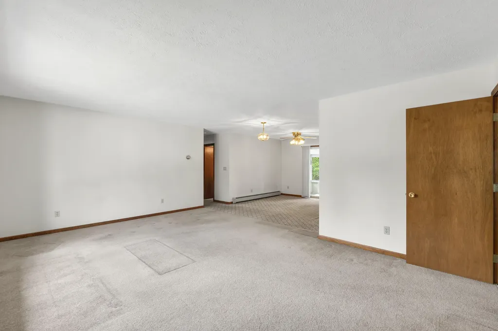 15 Owen Street Lewiston ME 04240