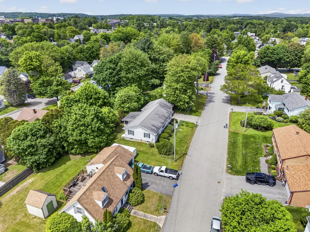 15 Owen Street Lewiston ME 04240