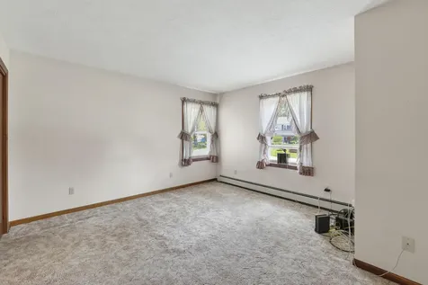 15 Owen Street Lewiston ME 04240