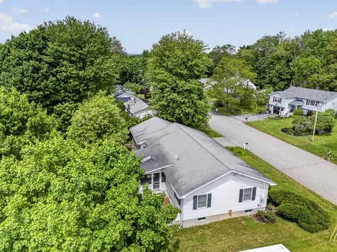 15 Owen Street Lewiston ME 04240