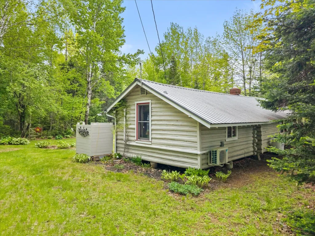 22 Old Mill Road Talmadge ME 04492