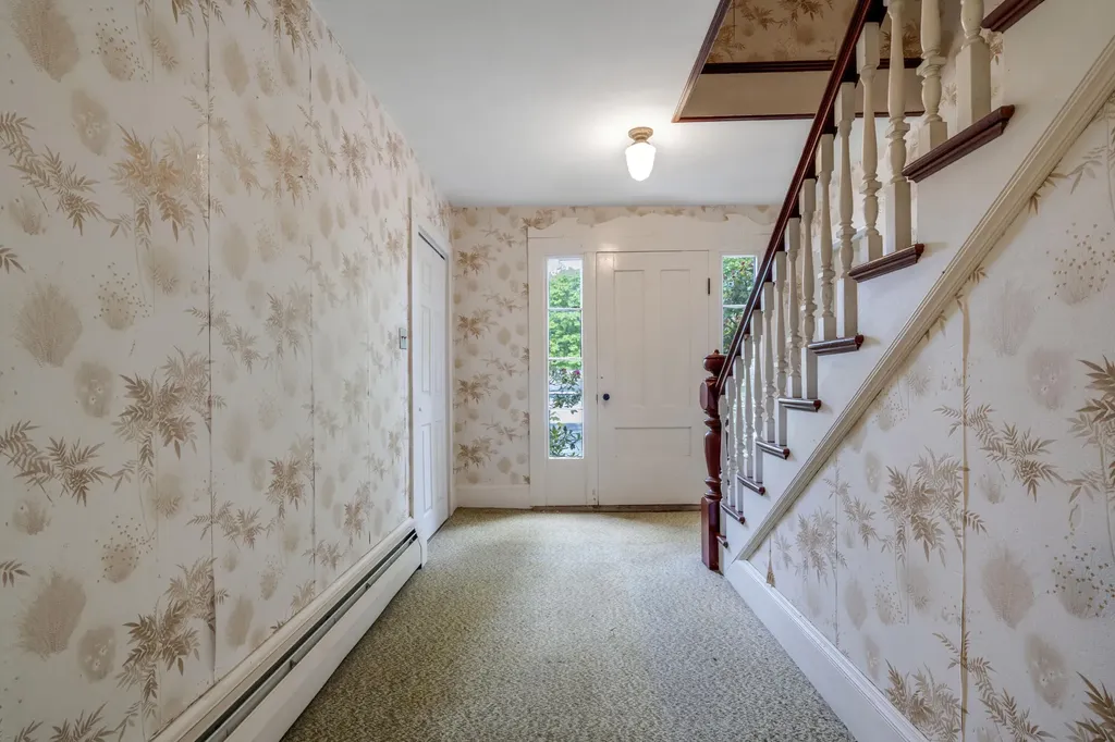 209 Oak Hill Road Auburn ME 04210