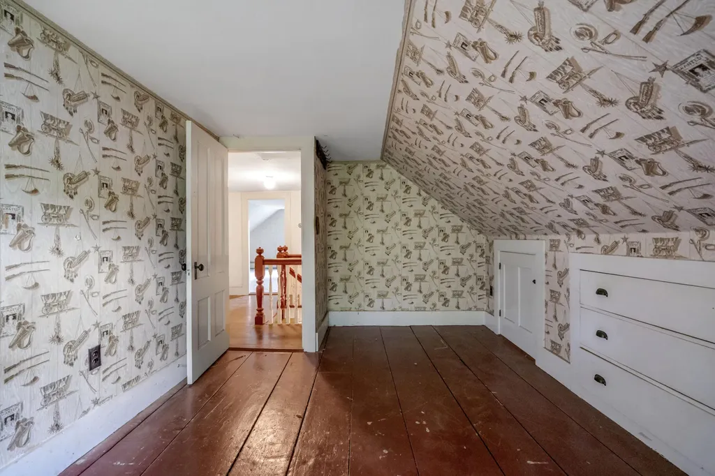 209 Oak Hill Road Auburn ME 04210