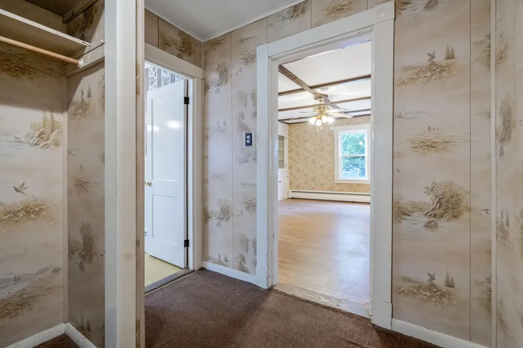 209 Oak Hill Road Auburn ME 04210