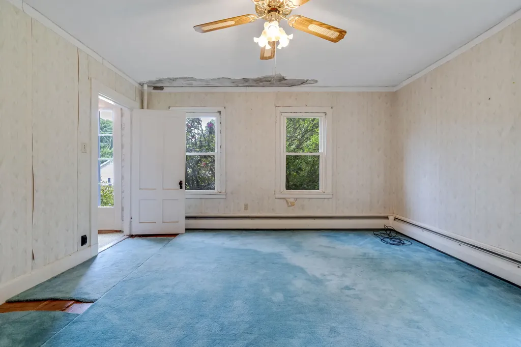 209 Oak Hill Road Auburn ME 04210