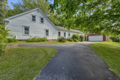 209 Oak Hill Road Auburn ME 04210