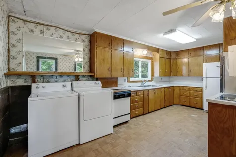 209 Oak Hill Road Auburn ME 04210