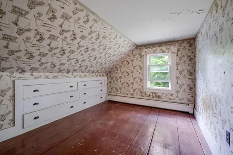 209 Oak Hill Road Auburn ME 04210