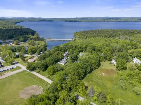 209 Oak Hill Road Auburn ME 04210
