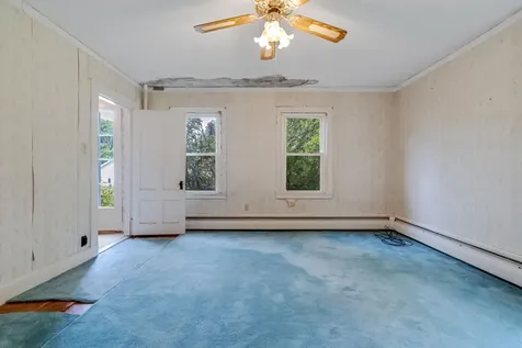 209 Oak Hill Road Auburn ME 04210