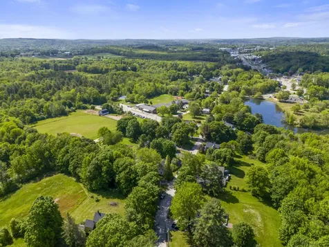 209 Oak Hill Road Auburn ME 04210