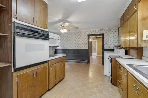 209 Oak Hill Road Auburn ME 04210