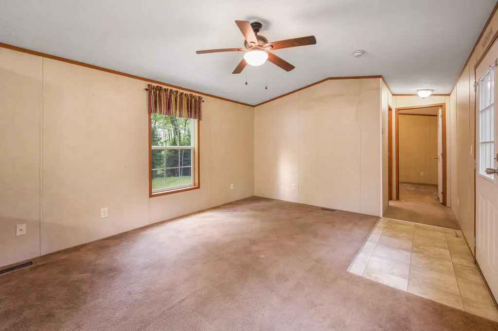 399 Tay Road Kenduskeag ME 04450