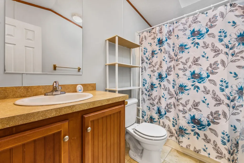 399 Tay Road Kenduskeag ME 04450