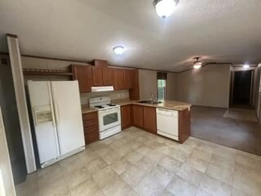 399 Tay Road Kenduskeag ME 04450