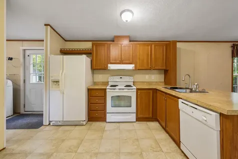 399 Tay Road Kenduskeag ME 04450