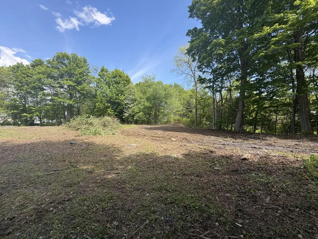 20 Pleasant Street Monson ME 04464