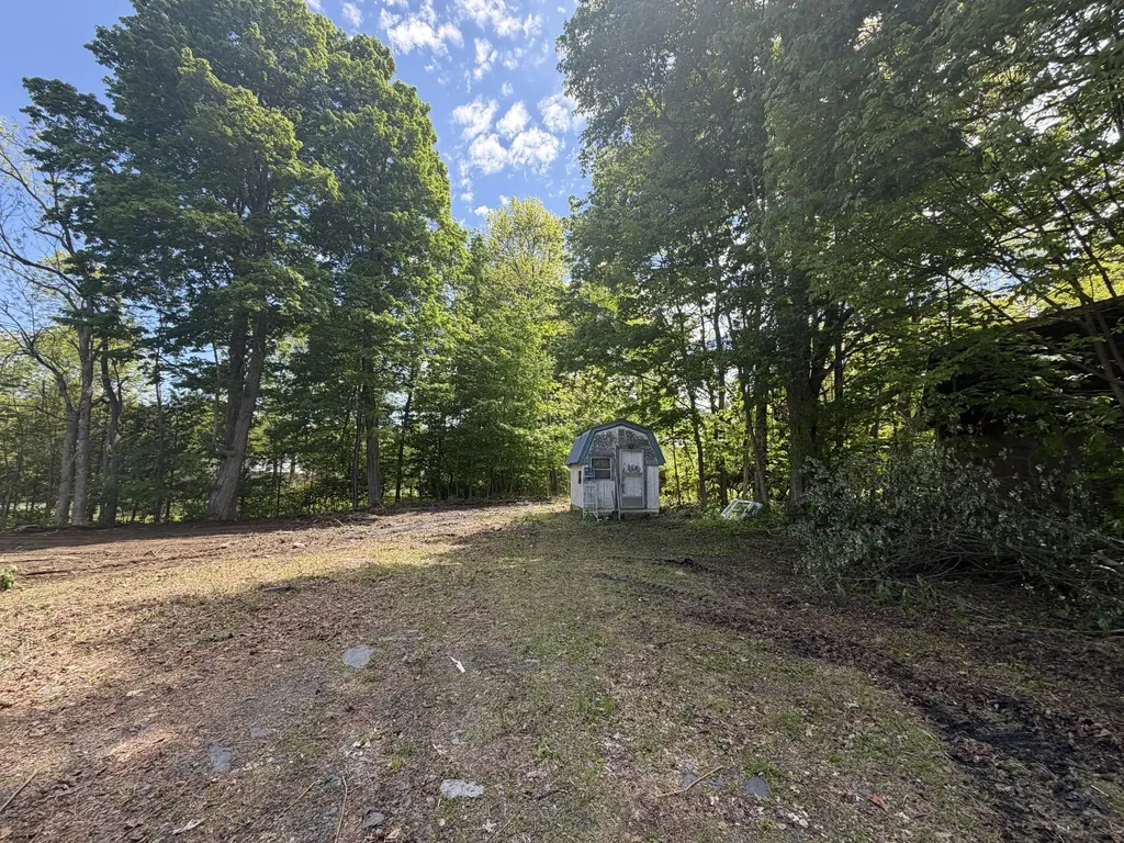20 Pleasant Street Monson ME 04464