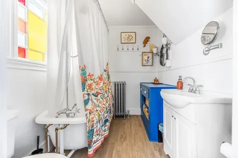 153 W Broadway Bangor ME 04401
