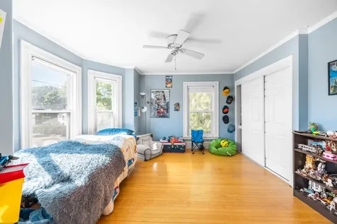 153 W Broadway Bangor ME 04401