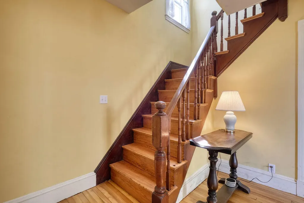 8 Pleasant Street Stonington ME 04681