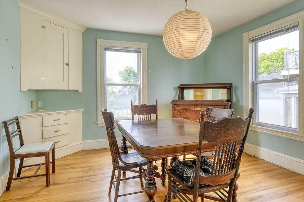 8 Pleasant Street Stonington ME 04681