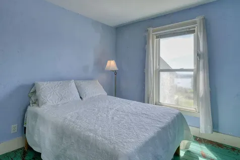 8 Pleasant Street Stonington ME 04681