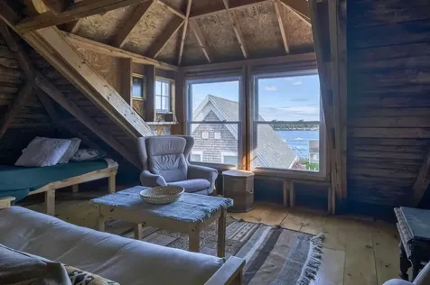 8 Pleasant Street Stonington ME 04681