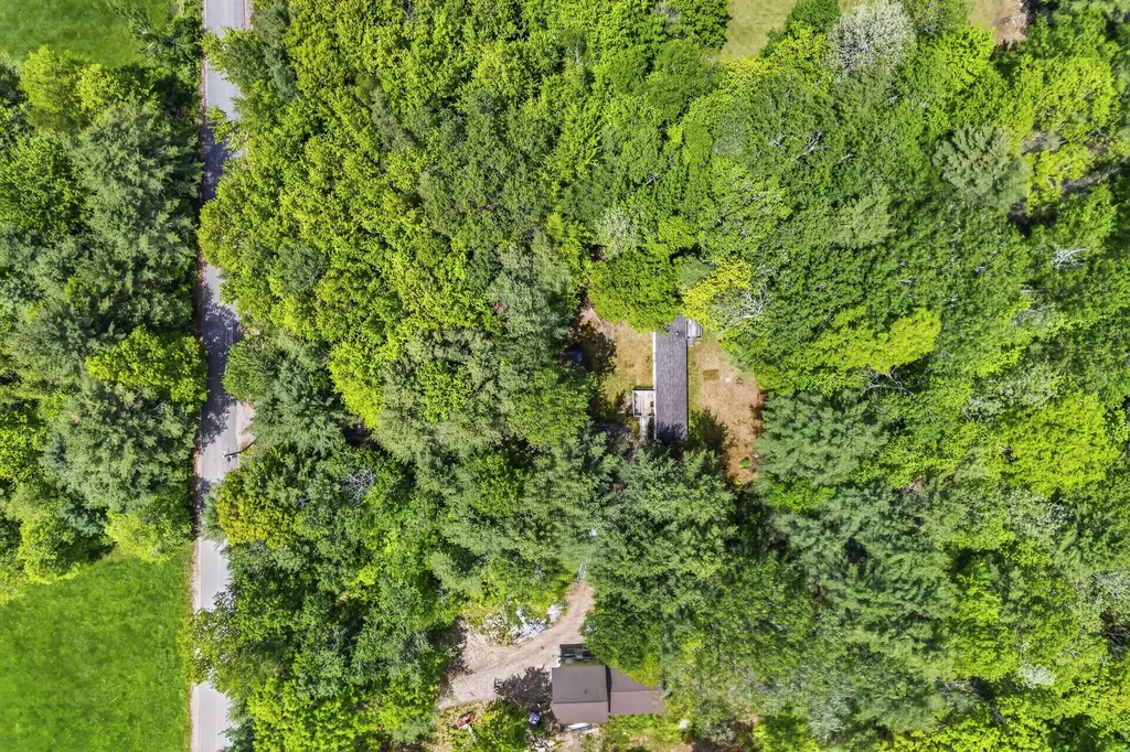 439 Castner Road Waldoboro ME 04572