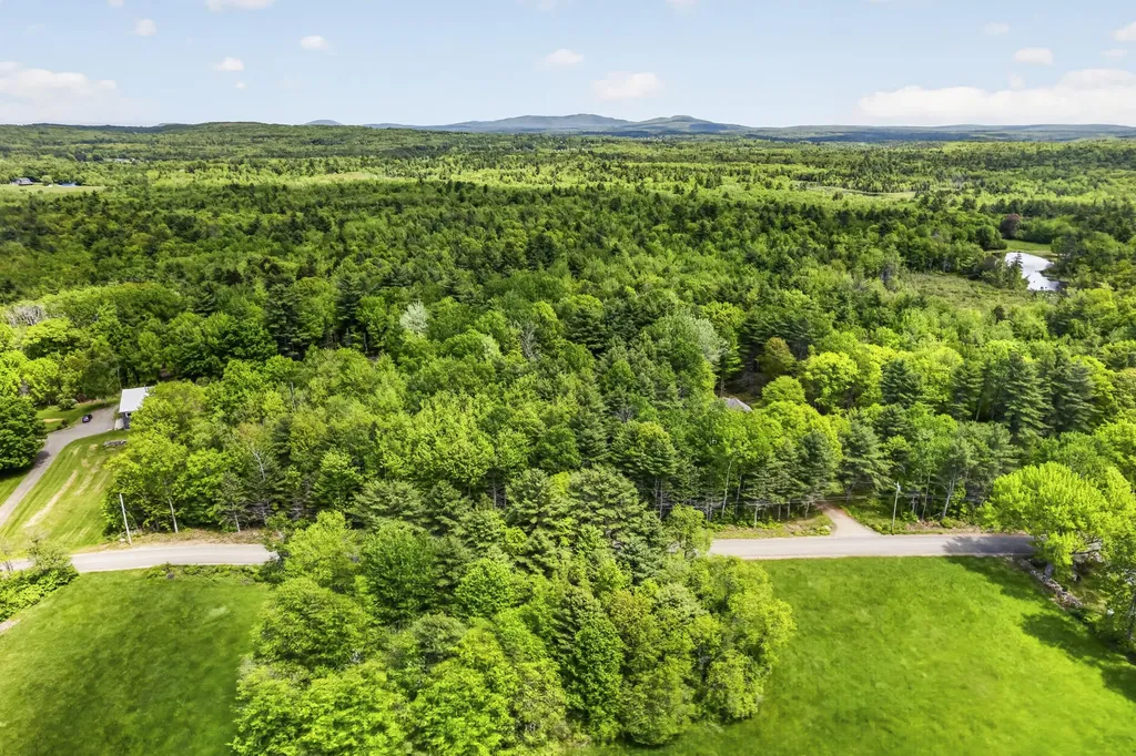 439 Castner Road Waldoboro ME 04572