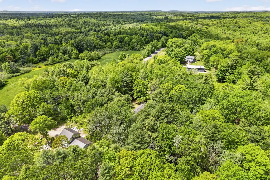 439 Castner Road Waldoboro ME 04572